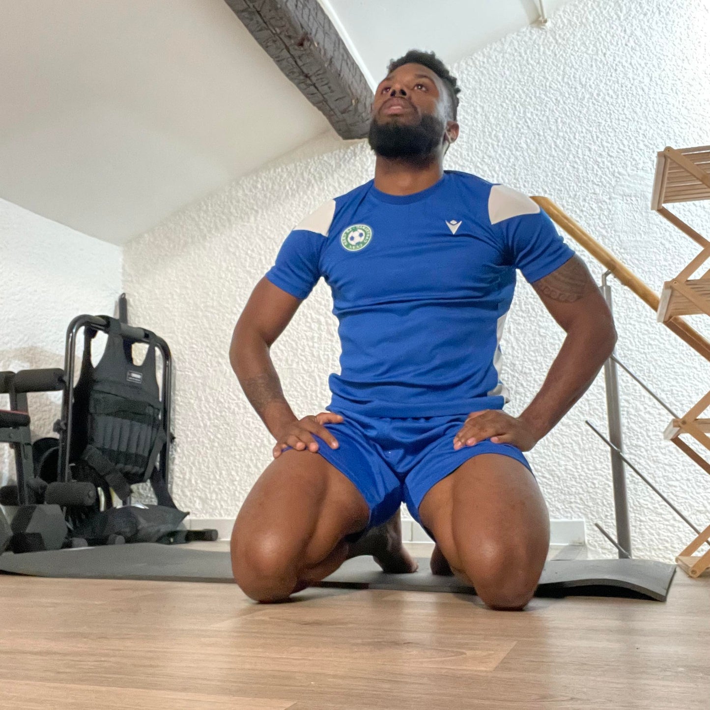 SPORTS SUPPORT / NUTRITION